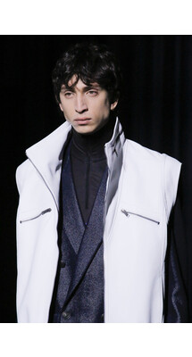 Details Givenchy Fall 2018 Ready-to-Wear , Детали коллекции Живанши осень зима 2018 , Fashion show , неделя моды в Париже , PFW , Paris Fashion Week , Mainstyles