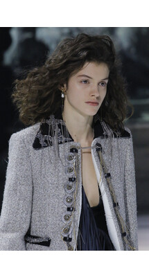 Details Louis Vuitton Fall 2018 Ready-to-Wear , Луи Витон осень зима 2018 , LV , LVMH ,Fashion show , неделя моды в Париже , FW , PFW , Mainstyles