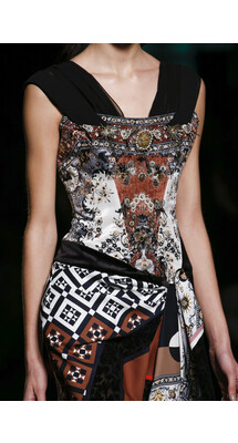Details collections Mary Katrantzou Fall 2018 Ready-to-Wear , Детали коллекции Мэри Катранзу осень зима 2018 , Fashion show , неделя моды в Лондане , LFW , Mainstyles