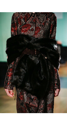 Details collections Erdem Fall 2018 Ready-to-Wear , Детали коллекции Эрдем осень зима 2018 , Fashion show , неделя моды в Лондане , LFW , Mainstyles
