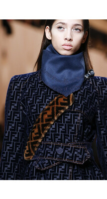 Details Fendi Fall 2018 Ready-to-Wear , Детали показа Фенди осень зима 2018 , Fashion show , неделя моды в Милане , MFW , Mainstyles