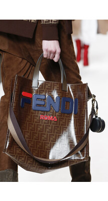 Details Fendi Fall 2018 Ready-to-Wear , Детали показа Фенди осень зима 2018 , Fashion show , неделя моды в Милане , MFW , Mainstyles