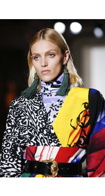 Details Versace Fall 2018 Ready-to-Wear , Детали Versace осень зима 2018 , Fashion show , неделя моды в Милане , MFW , Mainstyles