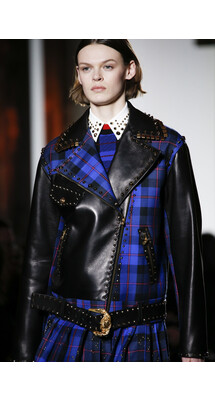 Details Versace Fall 2018 Ready-to-Wear , Детали Versace осень зима 2018 , Fashion show , неделя моды в Милане , MFW , Mainstyles