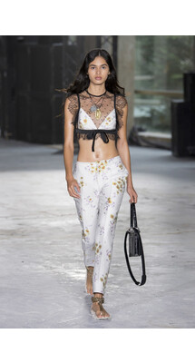 Giambattista Valli SPRING/SUMMER 2018 READY-TO-WEAR Giambattista Valli  весна-лето 2018