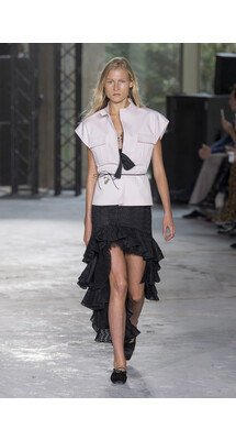 Giambattista Valli SPRING/SUMMER 2018 READY-TO-WEAR Giambattista Valli  весна-лето 2018