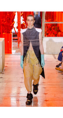 Maison Margiela Spring 2019 Menswear John Galliano / Мейсон Марджела Весна Лето 2019 Джон Гальяно Мужская Неделя Моды в Париже