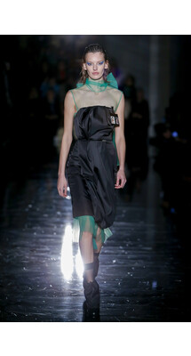 Prada Fall 2018 Ready-to-Wear , Прада осень зима 2018 , Fashion show , неделя моды в Милане , MFW , Mainstyles