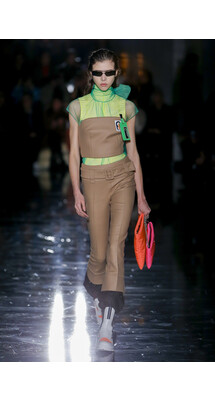 Prada Fall 2018 Ready-to-Wear , Прада осень зима 2018 , Fashion show , неделя моды в Милане , MFW , Mainstyles