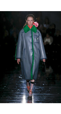 Prada Fall 2018 Ready-to-Wear , Прада осень зима 2018 , Fashion show , неделя моды в Милане , MFW , Mainstyles