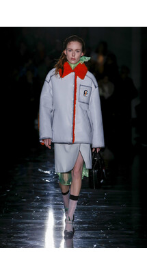 Prada Fall 2018 Ready-to-Wear , Прада осень зима 2018 , Fashion show , неделя моды в Милане , MFW , Mainstyles