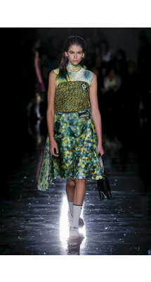 Prada Fall 2018 Ready-to-Wear , Прада осень зима 2018 , Fashion show , неделя моды в Милане , MFW , Mainstyles