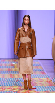 Roma Uvarov Design Fall 2019 Ready-to-Wear / Roma Uvarov Design осень-зима 2019 / Неделя моды: Москва