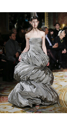 Valentin Yudashkin Fall 2018 Ready-to-Wear , Валентин Юдашкин осень зима 2018 , Fashion show , неделя моды в Париже , PFW , Mainstyles
