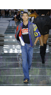 Versace Spring 2019 Menswear /Версаче Весна Лето 2019 Мужская Неделя Моды в Милане
