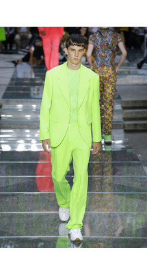 Versace Spring 2019 Menswear /Версаче Весна Лето 2019 Мужская Неделя Моды в Милане