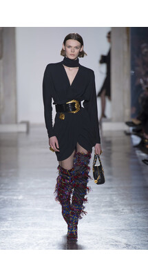 Versace Fall 2018 Ready-to-Wear , Версаче осень зима 2018 , Fashion show , неделя моды в Милане , MFW , Mainstyles
