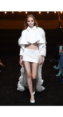 Viktor & Rolf Maison Fall 2018 Couture Collection / Виктор и Рольф Осень 2018 Кутюр коллекция