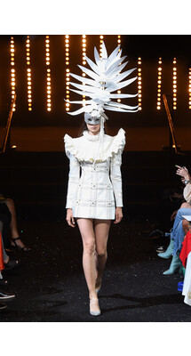 Viktor & Rolf Maison Fall 2018 Couture Collection / Виктор и Рольф Осень 2018 Кутюр коллекция