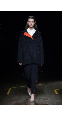 Boss Fall 2018 Ready-to-Wear Босс осень зима 2018 коллекция неделя моды в Нью Йорке Mainstyles
