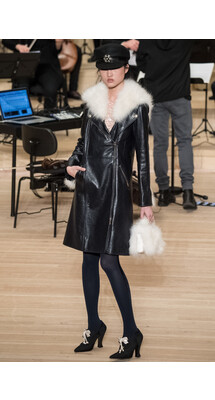 Chanel metiers d’art Pre-fall 2018 Коллекция Chanel Pre-fall 2018 Mainstyle Mainstyles