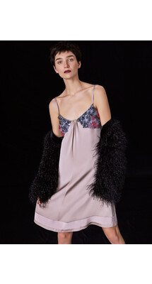 Giorgio Armani Pre-Fall 2018 коллекция Giorgio Armani осень 2018