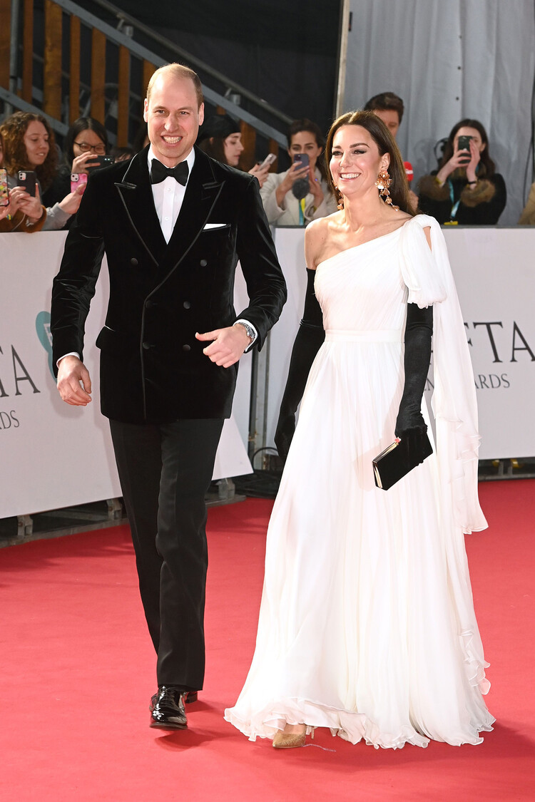 Кейт Миддлтон и принц Уильям блистали на красной дорожке премии BAFTA 2023