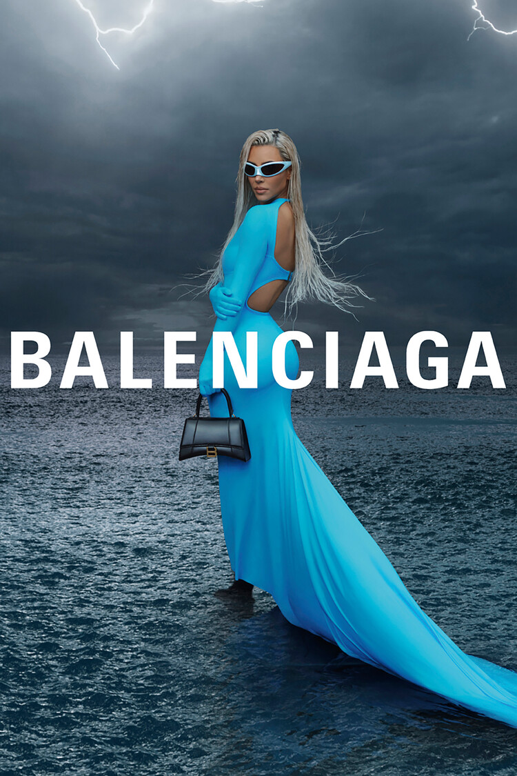 Ким Кардашьян в рекламной кампании Balenciaga осень-зима 2022