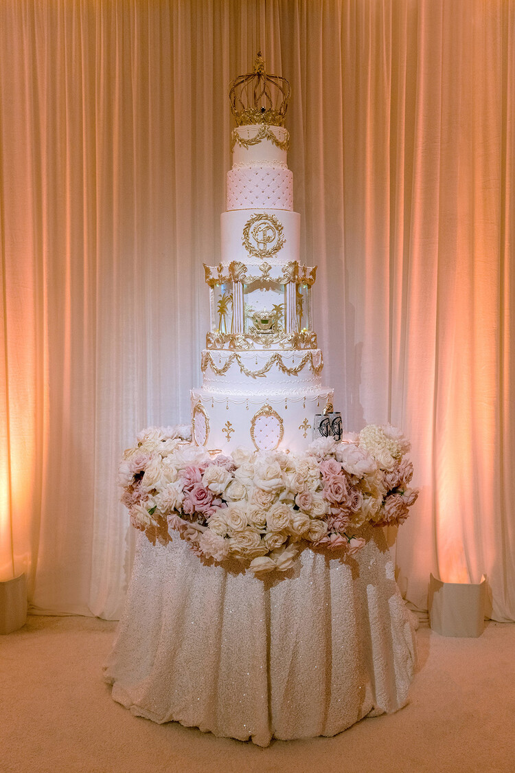 Свадебный торт на свадьбе Пэрис Хилтон