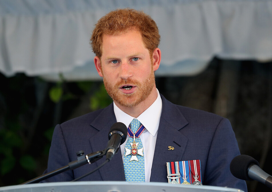 Принц Гарри произносит речь в рамках официального визита на Карибские острова