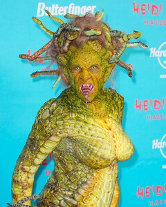 Хайди Клум перевоплотилась в Медузу Горгону на Хэллоуин 2025