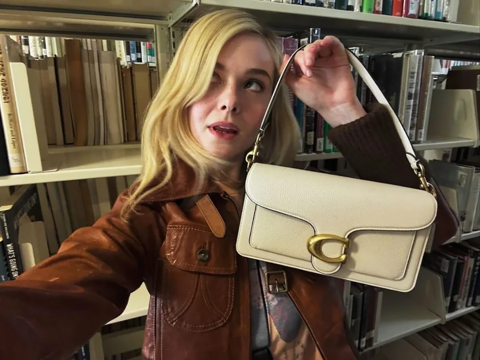 Эль Фаннинг для Coach