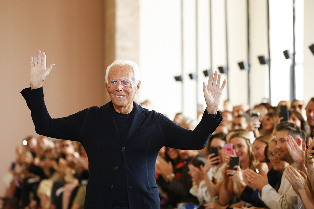 Giorgio armani фото