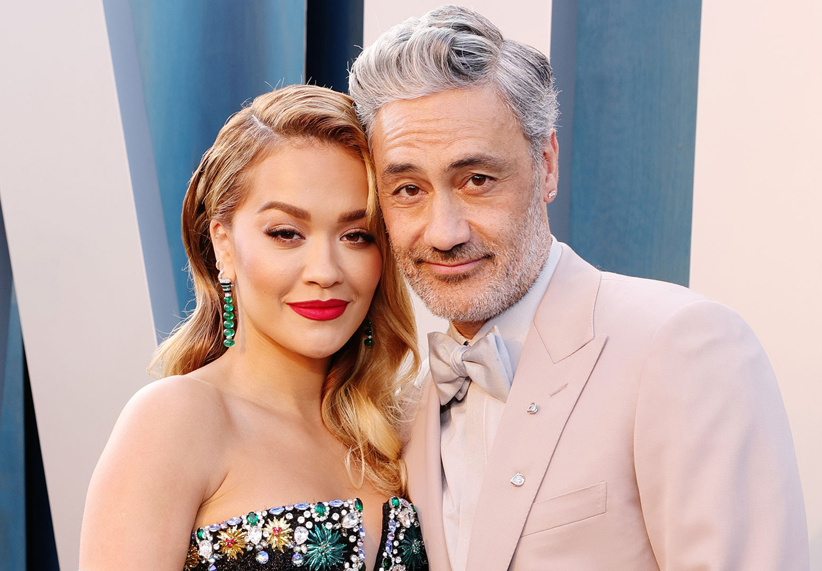 Беттадағы минет Сперматозоид сыртқа шығады