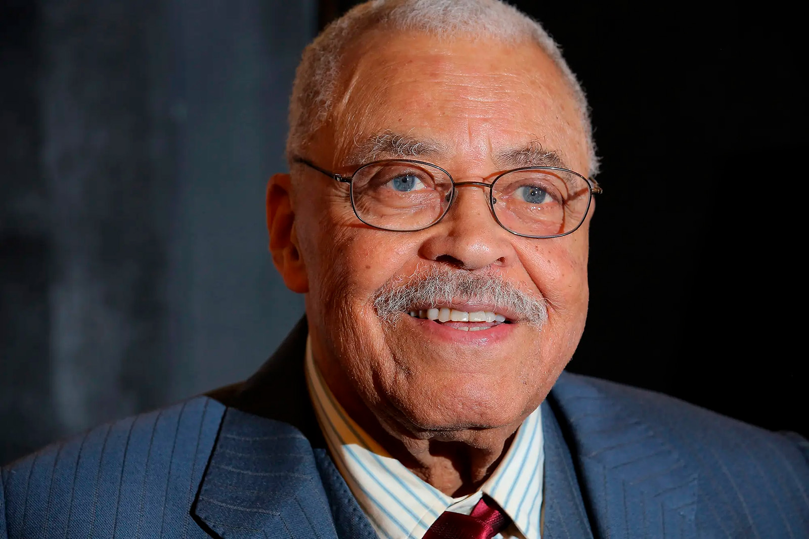 James-Earl-Jones-Dies-001-Mainstyle.jpg