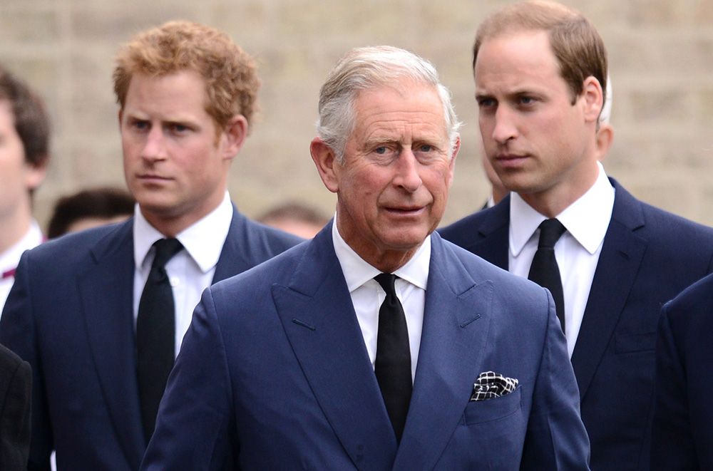 Принц Гарри, принц Чарльз и принц Уильям очередь на престол
