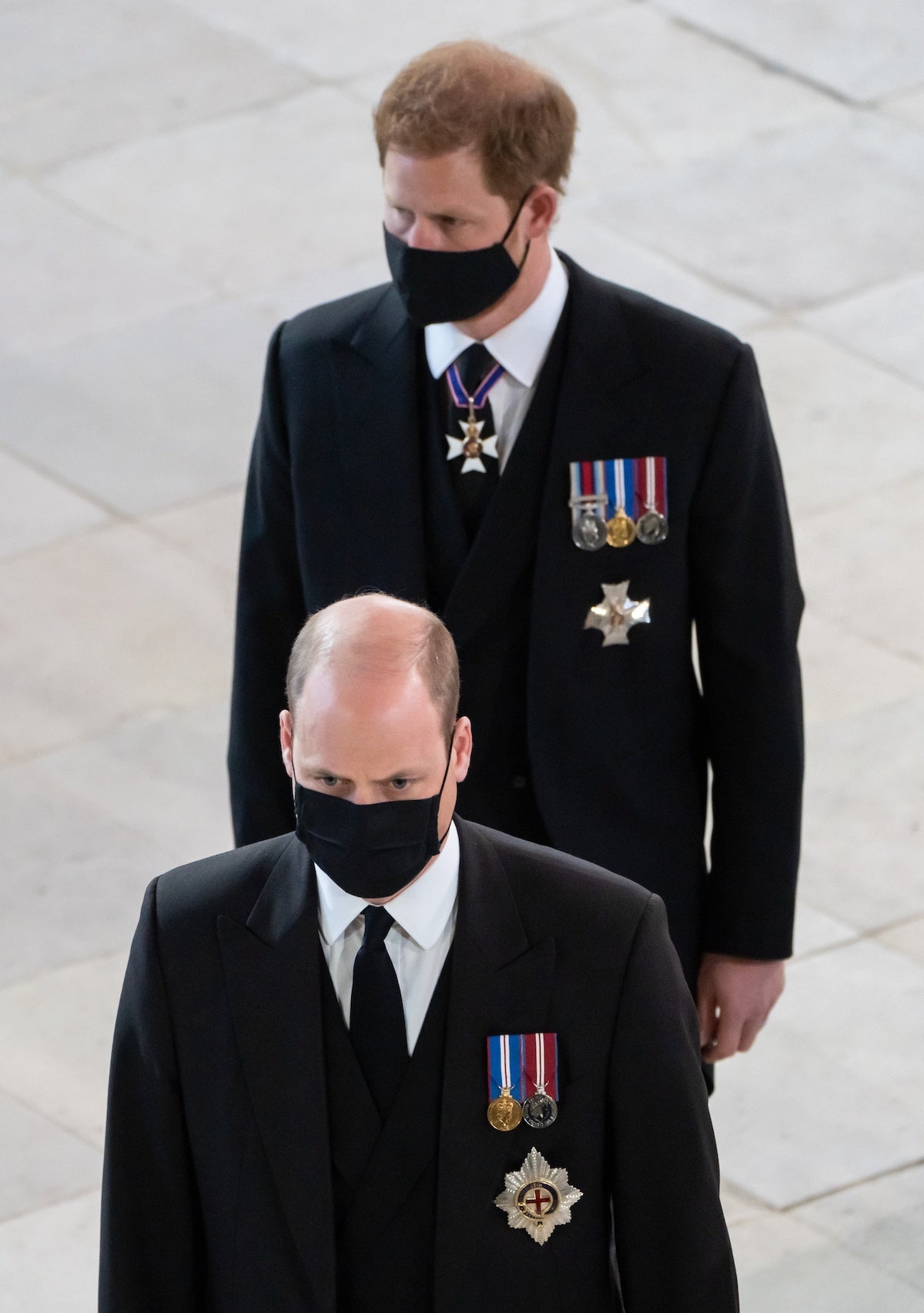 Принц Гарри и Уильям на похоронах Филиппа