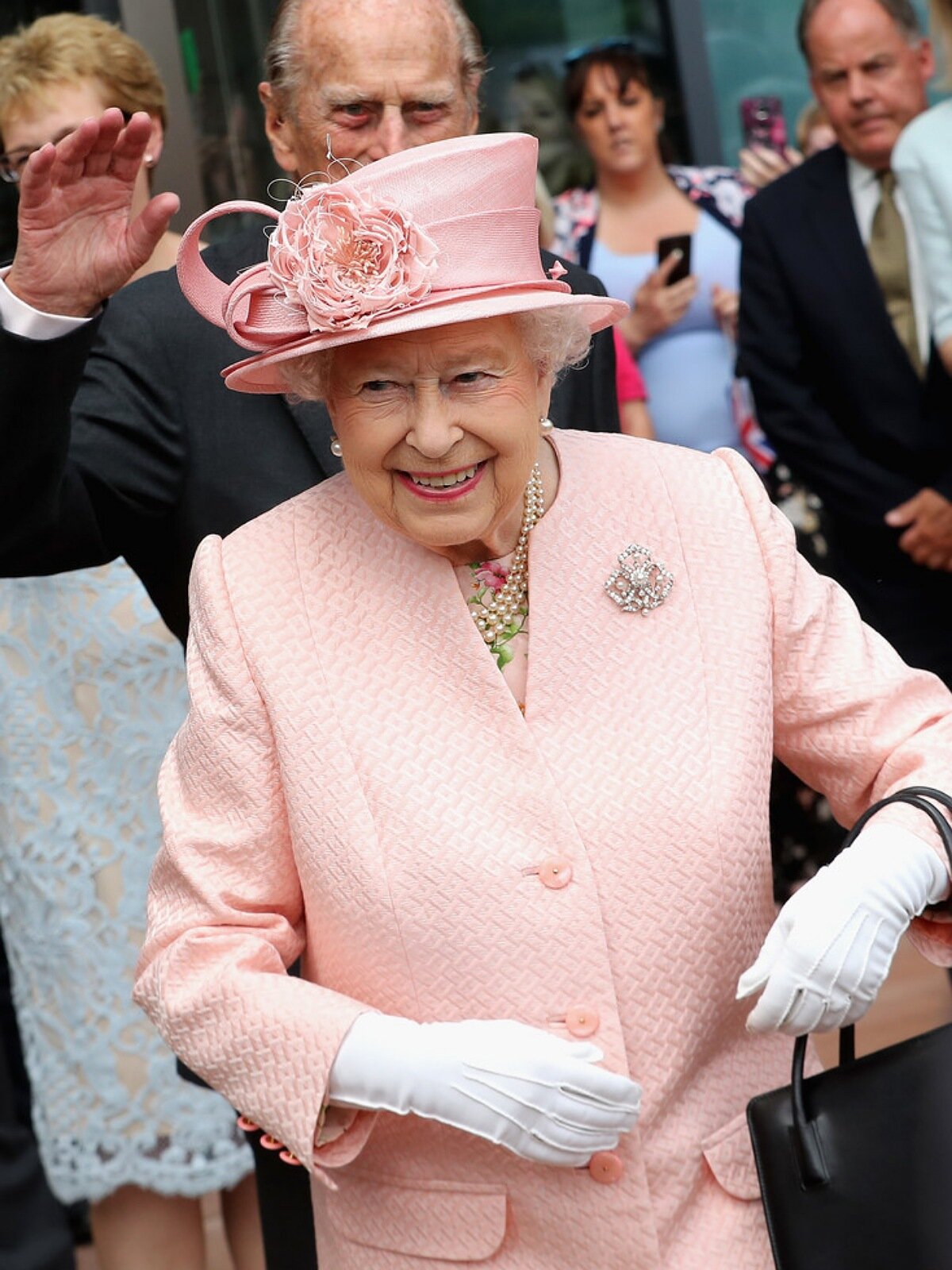 Может ли болезнь королевы повлиять на празднование её платинового юбилея?