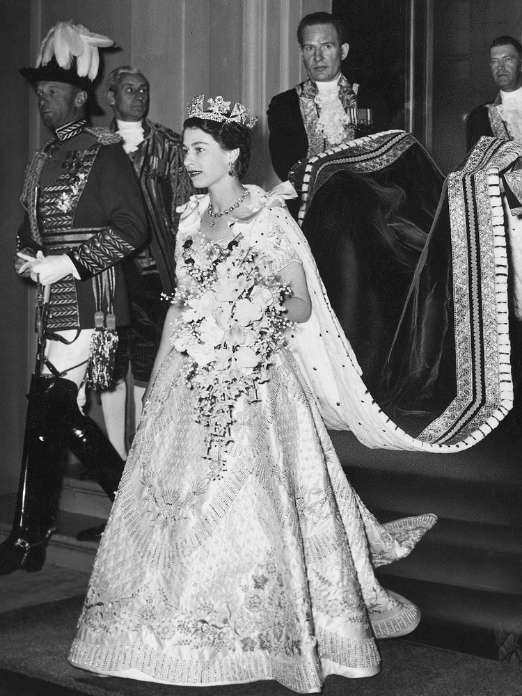 Как закалялась сталь: путь Елизаветы II от принцессы до королевы
