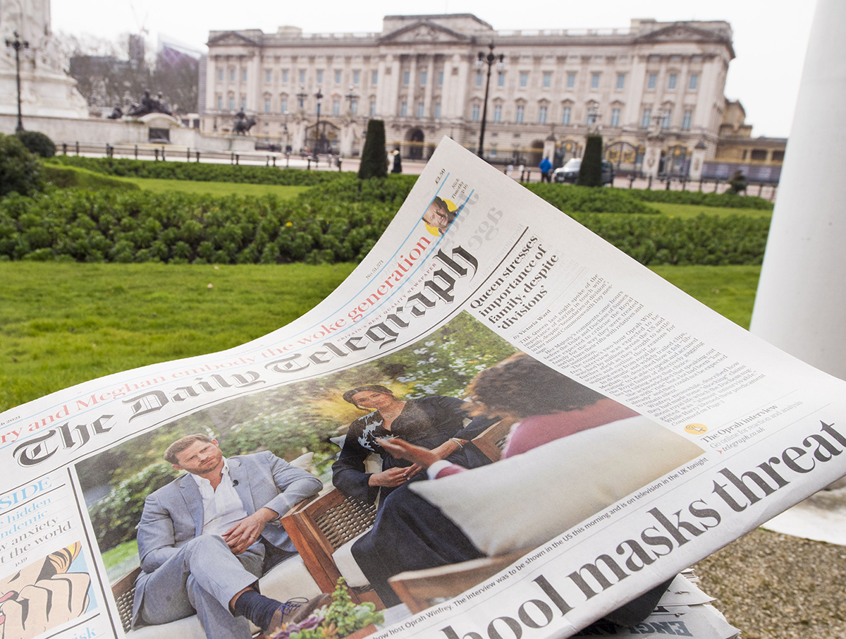 Принц Гарри и Меган Маркл на первой обложке издания  The Daily Telegraph