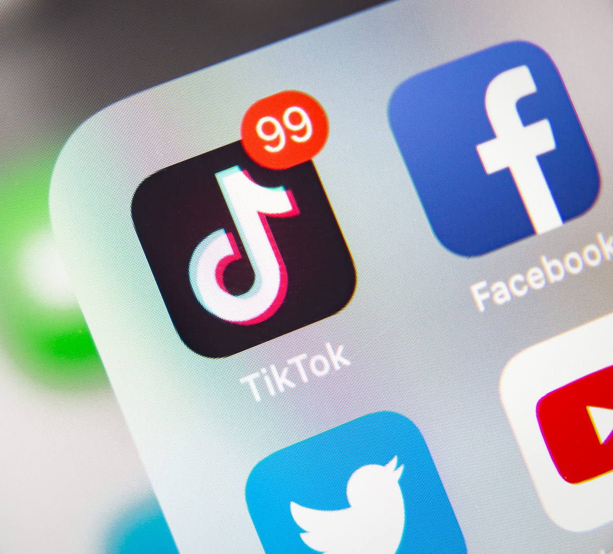 TikTok обошёл Netflix и YouTube по продажам внутри приложения