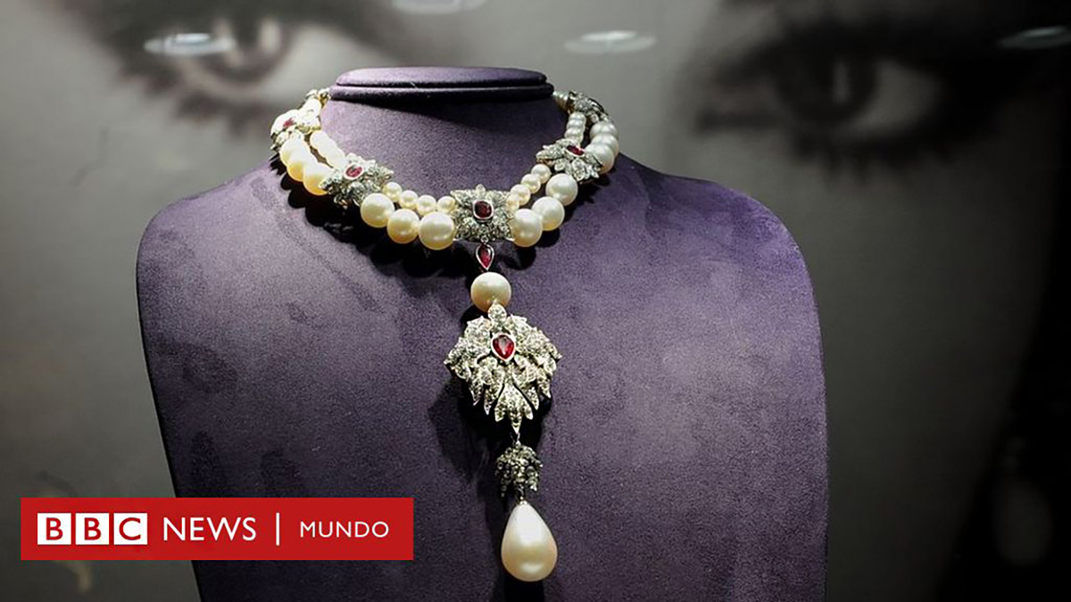 La Peregrina из коллекции Элизабет Тейлор на аукционе Christies Элизабет в 2011 году