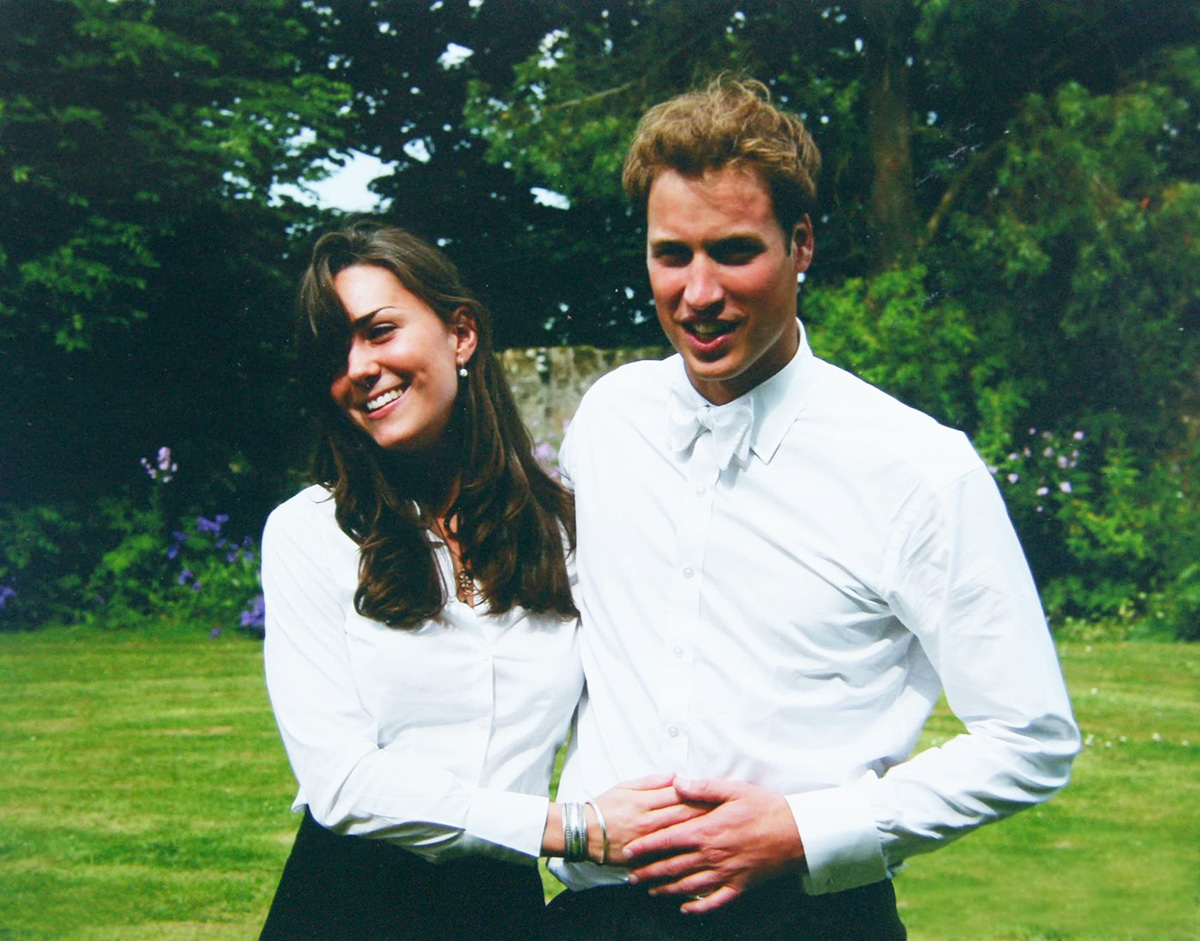 Кейт Миддлтон и принц Уильям в день выпускного в Университете Сент-Эндрюс 23 июня 2005 года, Сент-Эндрюс, Шотландия