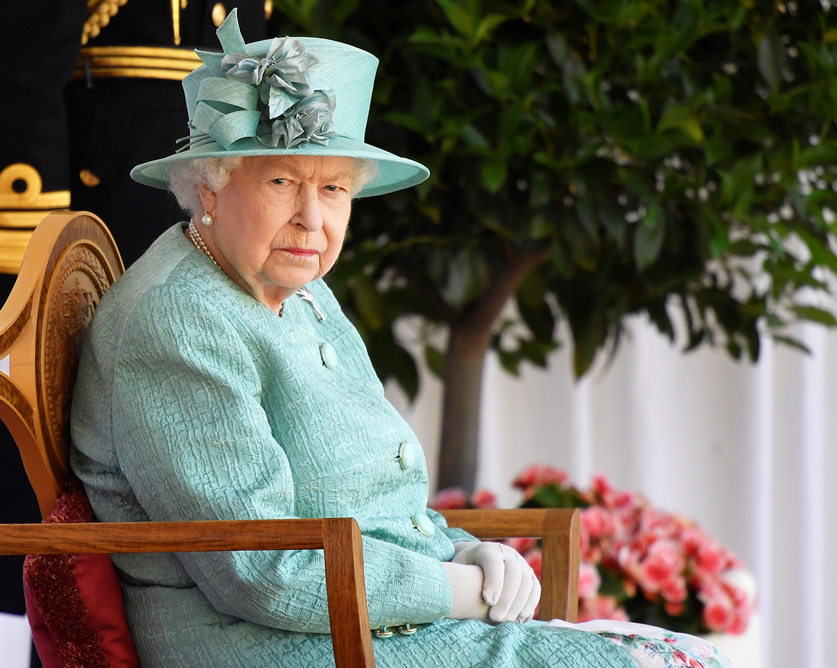 Американский таблоид принёс извинения за ложную новость о смерти королевы Елизаветы II
