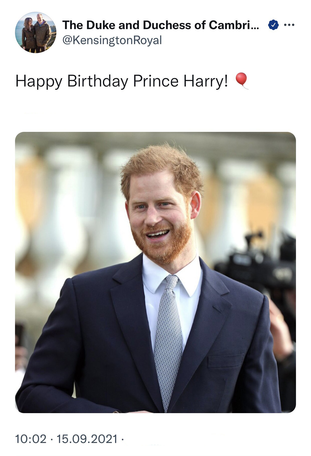 Как королевская семья поздравила принца Гарри с днем рождения