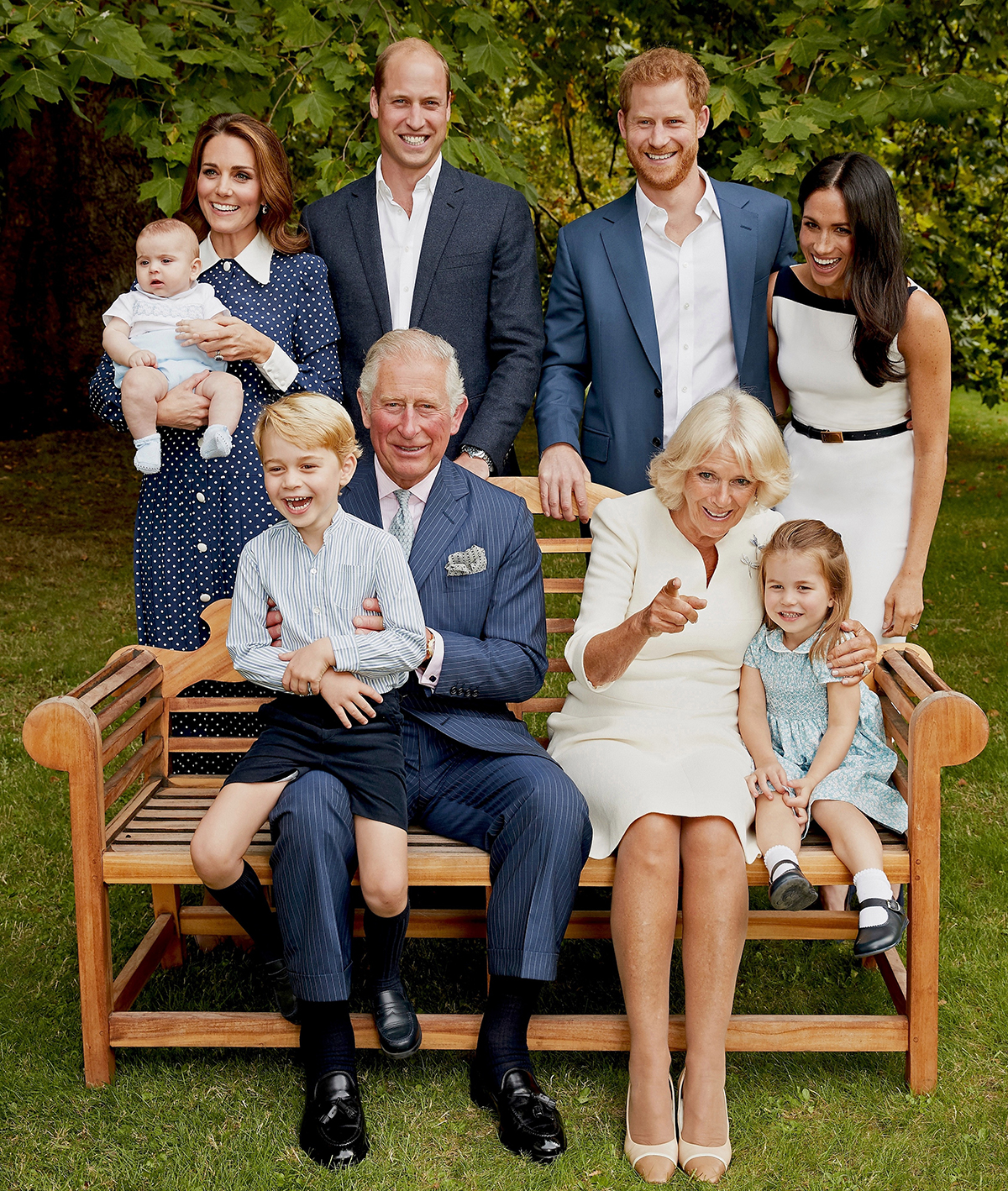 Принц Чарльз с внуками 