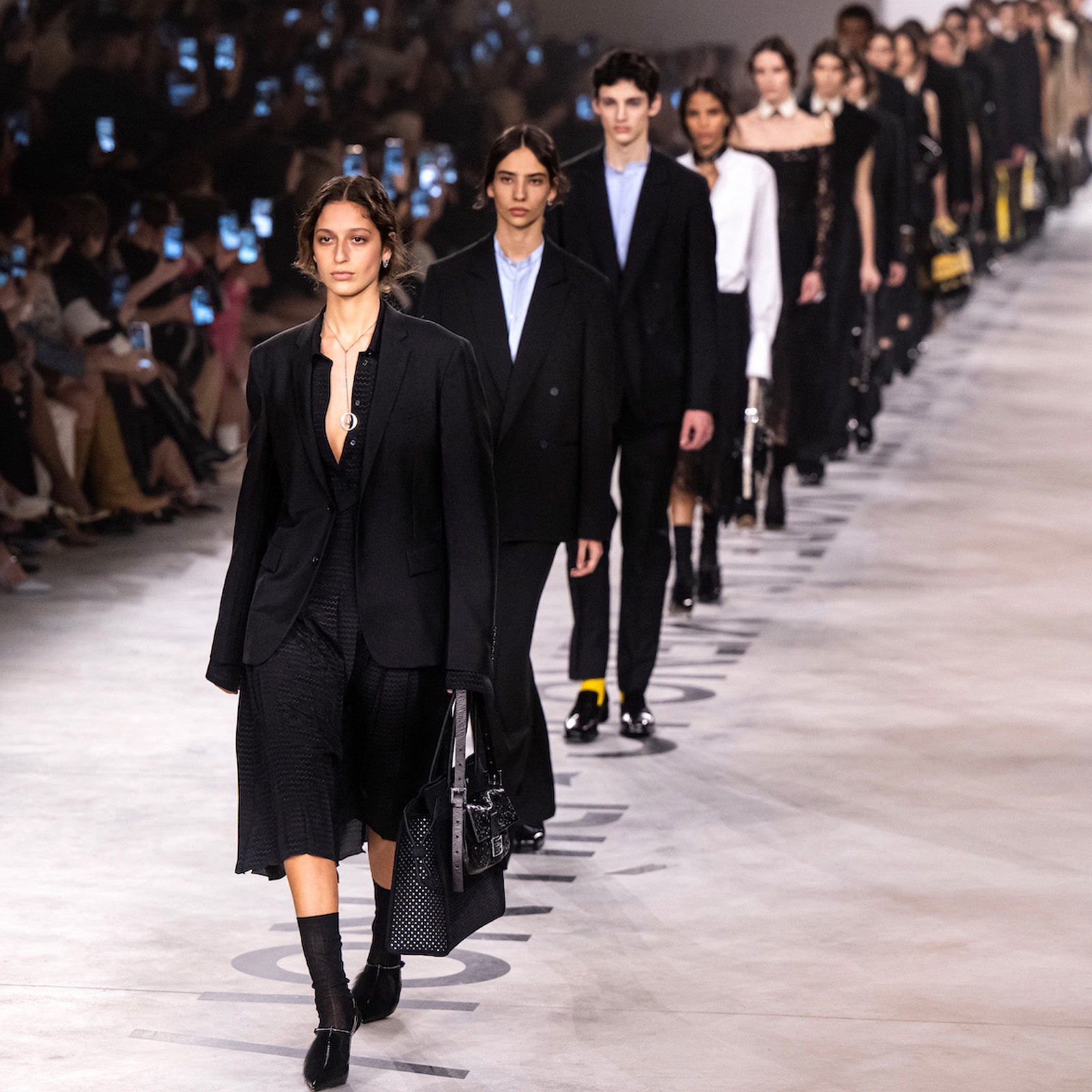 Fendi осень–зима 2026: возвращение Марии Грации Кьюри и новая